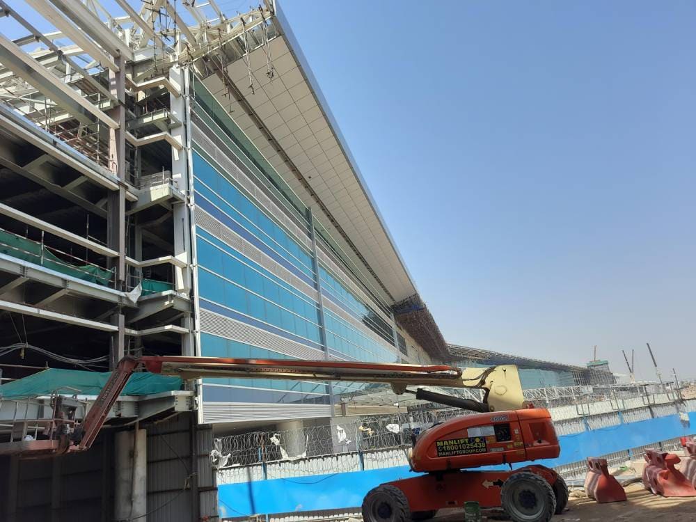 Terminal 1 enters erection phase